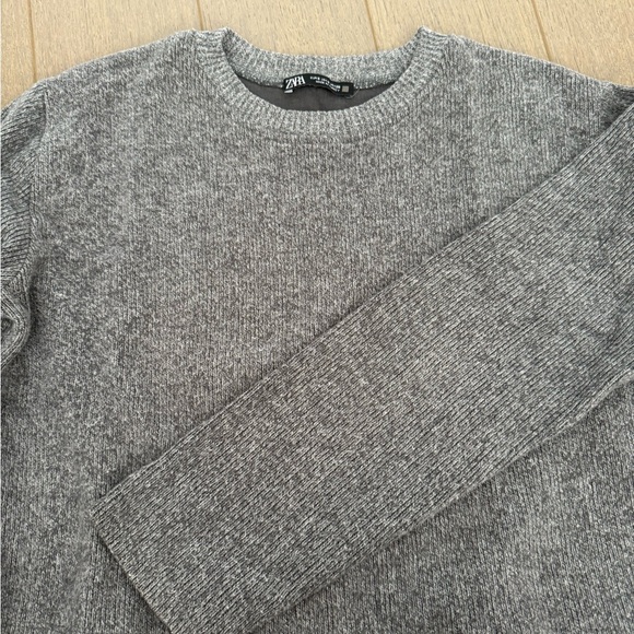 Zara Women Heather Gray Crewneck Sweater - Picture 1 of 1